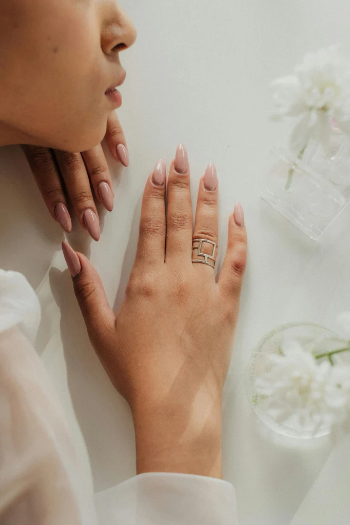 How to Get Stronger Nails with the Best Collagen Supplement